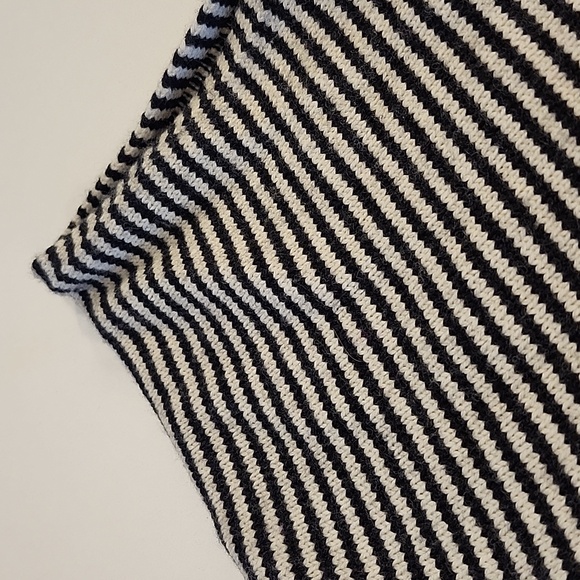 Kate♠️Spade Infinity Scarf & Mitten Set - Picture 4 of 13